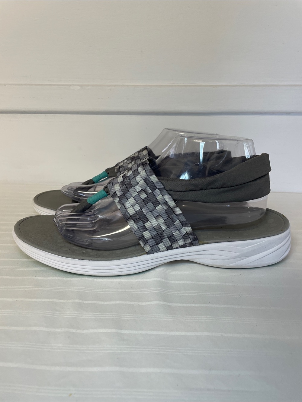 Vionic Serene Tia Active Sling Orthotic Sandal Size 10 Gray roomy&comfortable